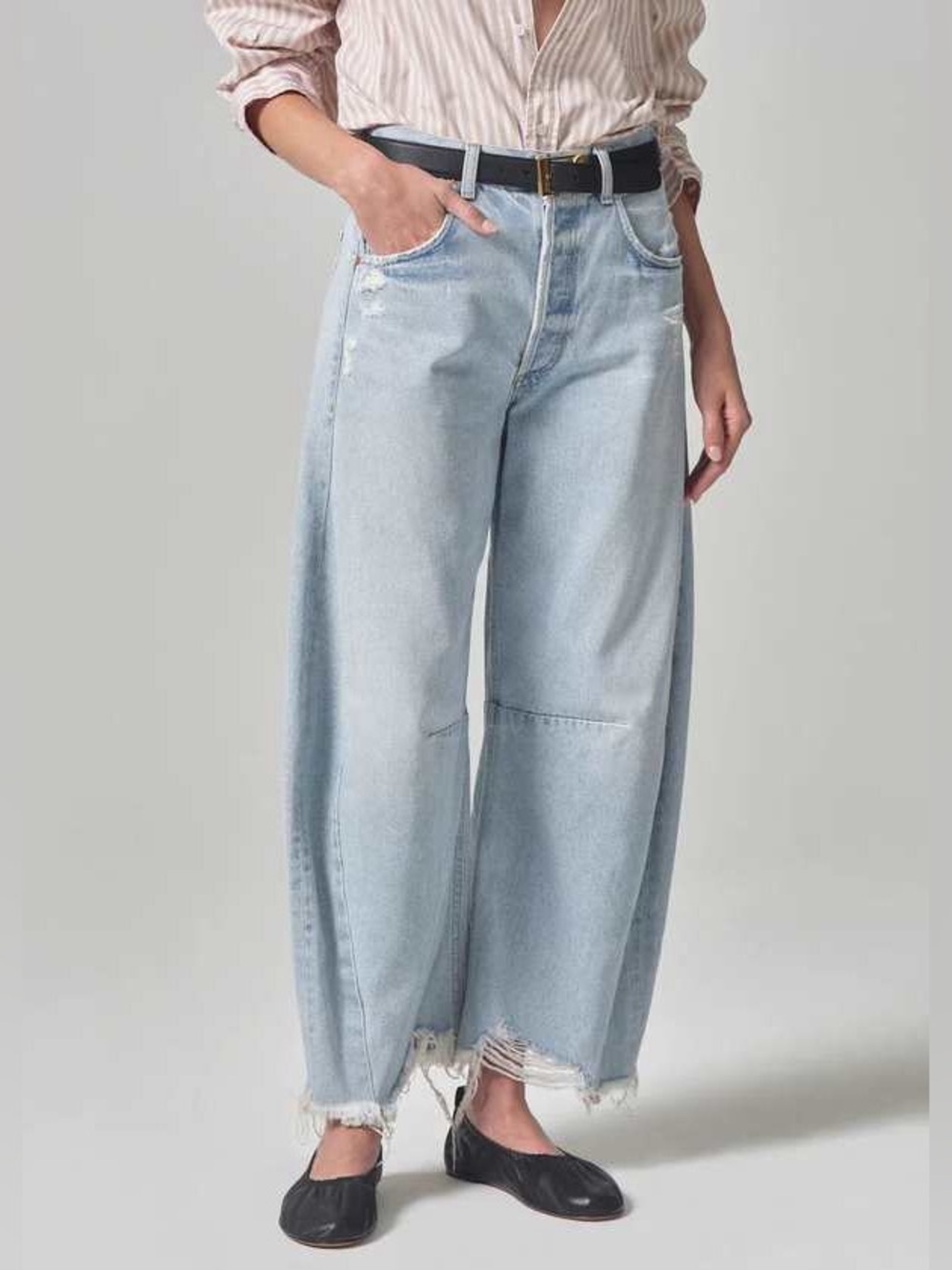 Citizens Of Humanity Light Wash Wide-Leg Distressed barrel jeans 26 HEMMED FLAWS